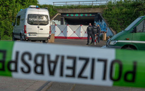 Der mutmaßliche Täter sitzt unter Mordverdacht in Untersuchungshaft. (Archivbild) - Foto: BeckerBredel/dpa
