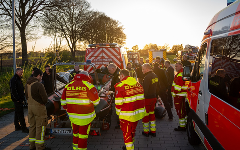 FW-OLL: -KORREKTUR- FW-OLL: Treffen der Bootsbeauftragten von Wasserrettungseinheiten aus Stadt und Landkreis Oldenburg - Feuerwehr Falkenburg nicht Falkensee! - Foto: presseportal.de