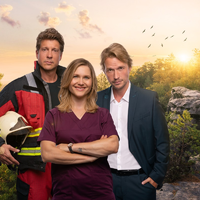Sebastian Deyle Laura Lippmann Christopher Kohn Frieda - Mit Feuer und Flamme - Foto: Joyn/Claudius Pflug, presseportal.de
