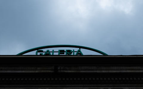 Die Warenhauskette Galeria hat 83 Filialen in rund 70 Städten. - Foto: Rolf Vennenbernd/dpa