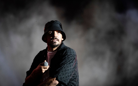 Capital Bra: Nach Drogenvorfall in Berlin zu Gast in der Saufhochburg Ballermann. - Foto: Alexander Prautzsch/dpa-Zentralbild/dpa