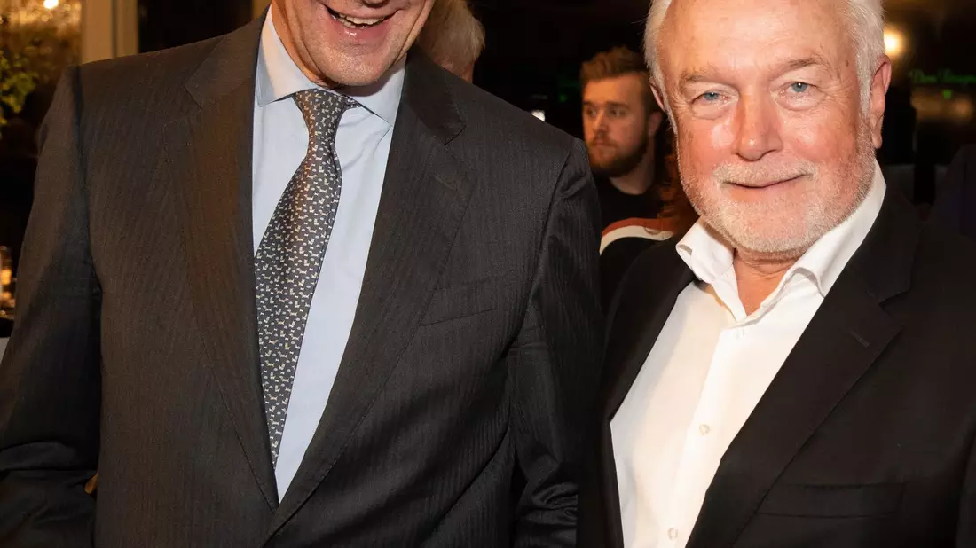 Lange ist's her: Friedrich Merz und Wolfgang Kubicki Seite an Seite. (Archivbild) - Bild: Christian Charisius/dpa