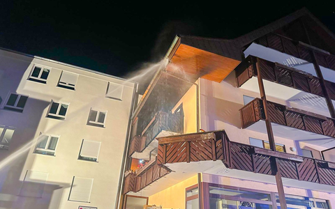 KFV-CW: Brand in Mehrfamilienhaus in Bad Herrenalb - Schnelles Eingreifen verhindert größeren Schaden - Foto: presseportal.de