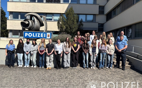 POL-PIZW: Girls' Day am 23.04.2026 bei der Polizei Zweibrücken - Einblicke in den Polizeiberuf für junge Menschen - Foto: presseportal.de