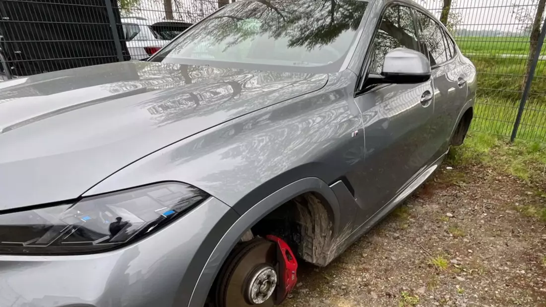 POL-MI: Diebstahl auf Firmengelände - Unbekannte entwenden BMW-Kompletträder - Bild: presseportal.de