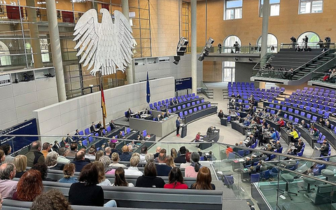 Bundestagssitzung am 24.04.2026 - Foto: via dts Nachrichtenagentur