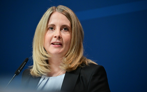 Bauministerin Verena Hubertz will Bauen leichter und billiger machen (Archivbild) - Foto: Sebastian Gollnow/dpa