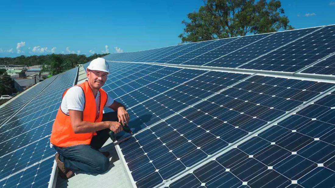 Batteriespeicher als Investmentklasse: Marc Hegemann und Mark Breit von PVMarktplatz verraten, warum smarte Anleger jetzt auf Standalone-Speicher setzen - Bild: presseportal.de