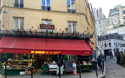 Hier kaufte Amélie ein – und rächte sich auf ihre eigene Weise am hartherzigen Gemüsehändler, der seinen Angestellten schlecht behandelte. - Foto: Sabine Glaubitz/dpa