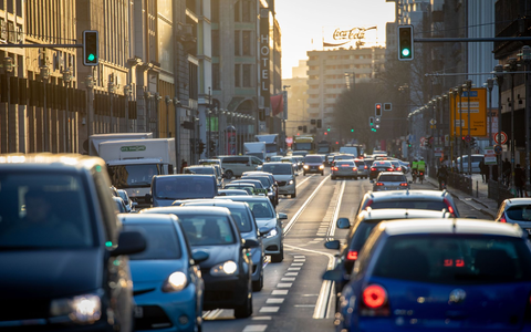 Drängler und eine aggressive Fahrweise stören am meisten. (Symbolbild) - Foto: Kay Nietfeld/dpa/dpa-tmn