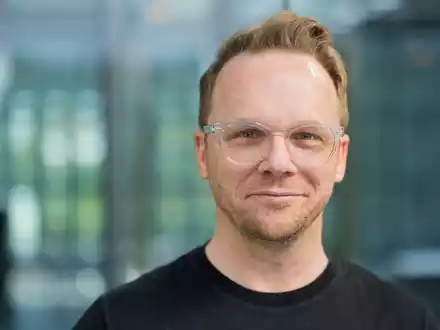 Ralf Schmitz übernimmt bei RTL zeitweise den traditionsreichen «Wer wird Millionär?»-Sendeplatz. - Foto: Rolf Vennenbernd/dpa