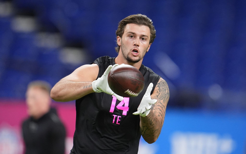 Tight End Marlin Klein wurde von den Houston Texans im NFL-Draft bereits in der zweiten Runde ausgewählt. (Archivbild) - Foto: Michael Conroy/AP/dpa