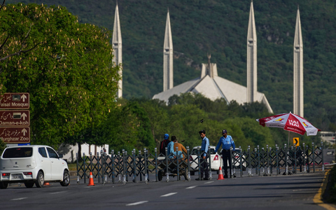 Pakistan ist auf Gespräche vorbereitet, auch wenn unklar ist, ob Vertreter der USA und Irans direkt aufeinander treffen. - Foto: Anjum Naveed/AP/dpa