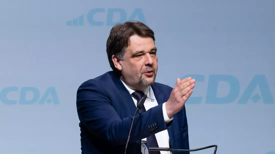 CDA-Chef Radtke mahnt: Sozialpartner und -verbände sollen bei Reformen mit am Tisch sitzen. - Bild: Florian Wiegand/dpa