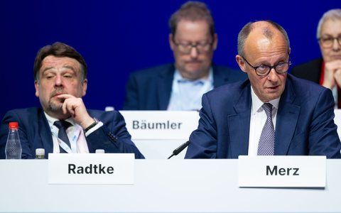 Radtke und Merz - die beiden Protagonisten des CDA-Kongresses. - Foto: Florian Wiegand/dpa