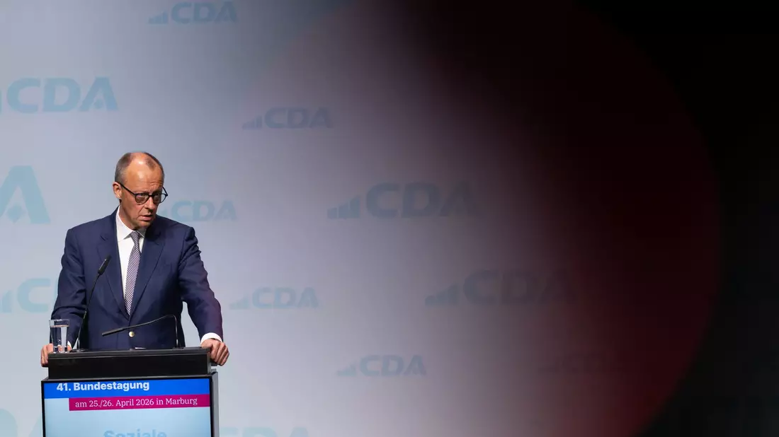Auch an den Koalitionspartner wendet sich der Kanzler bei der CDA-Tagung. - Bild: Florian Wiegand/dpa