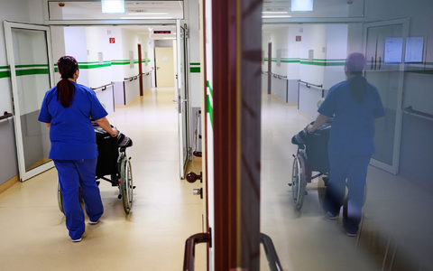 Die Gesundheitskosten sind hoch - wo wird der Rotstift angesetzt? (Symbolbild)  - Foto: Hendrik Schmidt/dpa