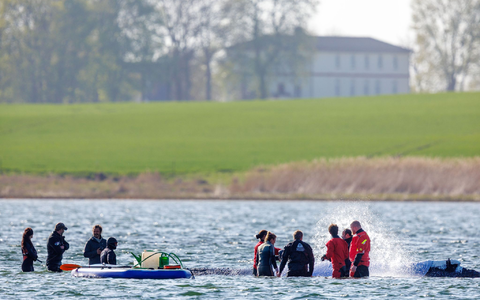 Täglich über Stunden ist direkt am Buckelwal vor der Insel Poel Getöse und Gewusel. - Foto: Jens Büttner/dpa