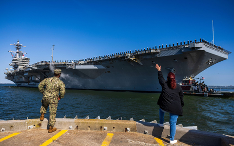 Mittlerweile werden drei US-Flugzeugträger in der Region eingesetzt. (Archivbild) - Foto: Kendall Warner/The Virginian-Pilot via AP/dpa