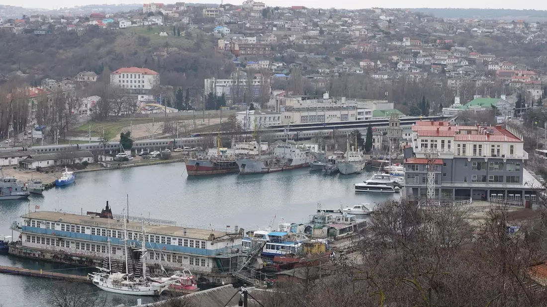 In Sewastopol sind nach russischen Angaben Dutzende ukrainische Drohnen von der Flugabwehr abgeschossen worden. (Archivbild) - Bild: Ulf Mauder/dpa