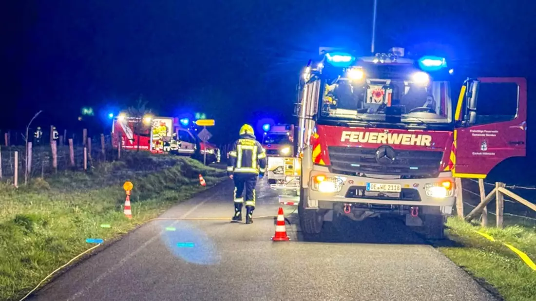 FW Wenden: Verkehrsunfall mit eingeklemmter Person: Einsatz der Drohneneinheit der Feuerwehr Wenden - Bild: presseportal.de