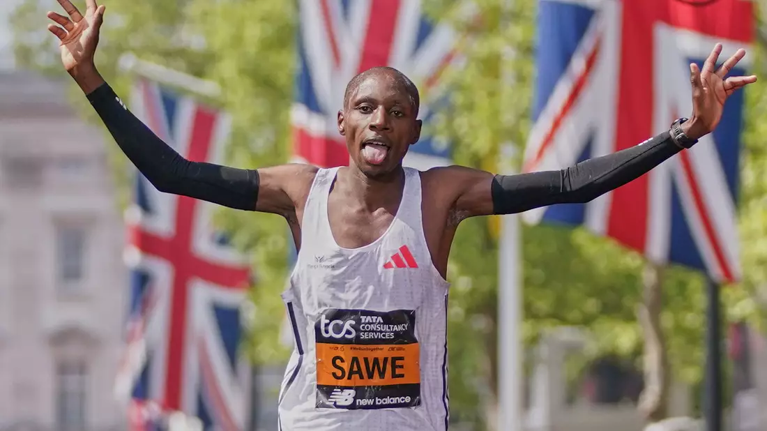 Sabastian Sawe schreibt in London Sport-Geschichte. (Archivbild) - Bild: Alberto Pezzali/AP/dpa