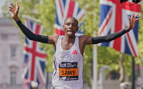 Sabastian Sawe schreibt in London Sport-Geschichte. (Archivbild) - Foto: Alberto Pezzali/AP/dpa