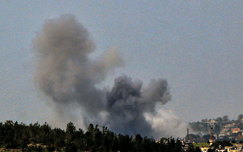 Die vereinbarte Waffenruhe hält nicht. Im Südlibanon gibt es weiter Luftangriffe und Kämpfe.  - Foto: Stringer/dpa