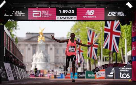 Sabastian Sawe lief überraschend einen Marathon-Weltrekord in London. - Foto: John Walton/PA Wire/dpa