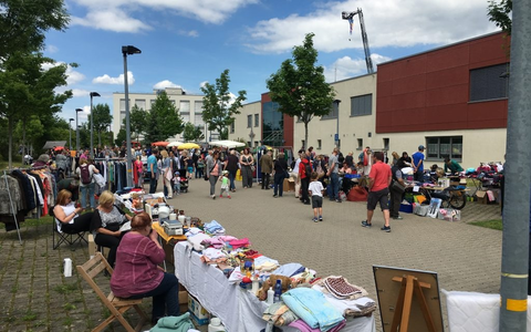 FW Weinheim: Großer Flohmarkt beim Tag der offenen Tür der Feuerwehr Weinheim - jetzt Standplatz sichern - Foto: presseportal.de