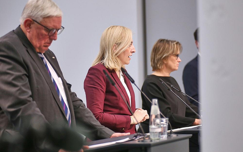 Laumann, Warken, Schlotzhaue (Archiv) - Foto: via dts Nachrichtenagentur