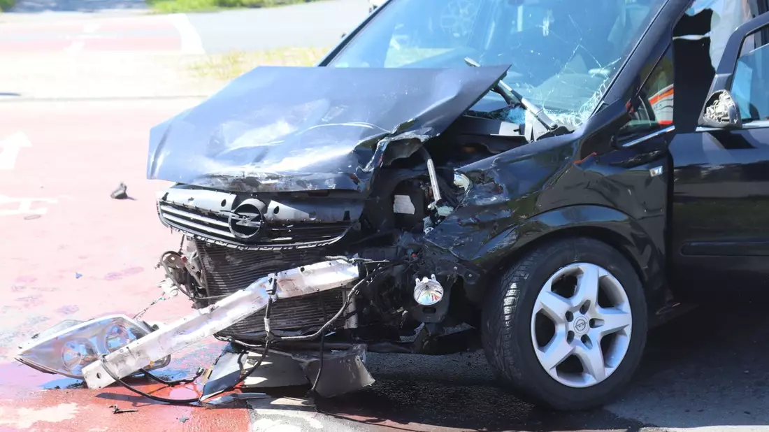 POL-COE: Dülmen, Halterner Straße/ Fünf Verletzte bei Unfall - Bild: presseportal.de