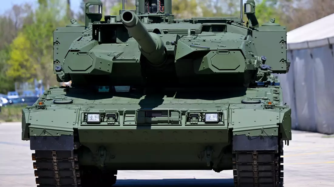 Die weltweiten Militärausgaben steigen laut Friedensforschern seit Jahren. (Symbolbild) - Bild: Sven Hoppe/dpa