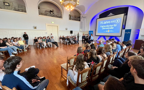 Tag der Pressefreiheit: MDR stärkt Medienkompetenz an Schulen und berichtet zu Medienfreiheits-Themen im Programm - Foto: presseportal.de