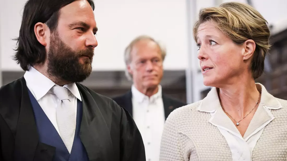 Christina Block bestreitet die Anklagevorwürfe. - Bild: Christian Charisius/dpa/Pool/dpa