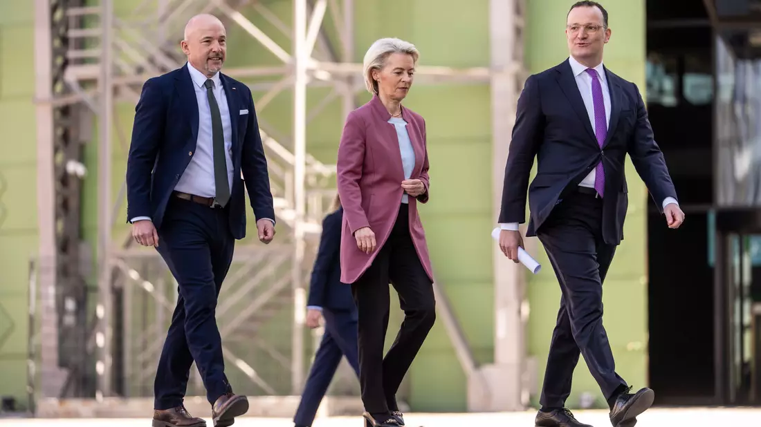 Zum Auftakt der Klausur der Fraktionsführung ist EU-Kommissionspräsidentin Ursula von der Leyen zu Gast. - Bild: Michael Kappeler/dpa
