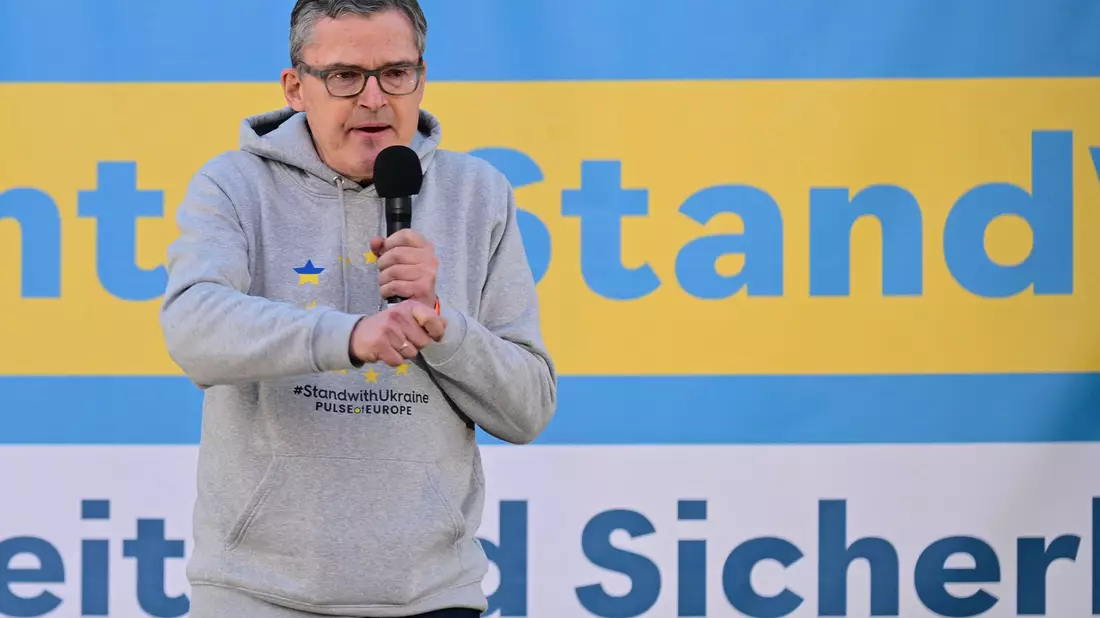 Der CDU-Politiker Roderich Kiesewetter fordert immer wieder eine neue größere Unterstützung für die Ukraine in ihrem Kampf gegen den russischen Angriffskrieg. (Archivbild) - Bild: Sebastian Gollnow/dpa