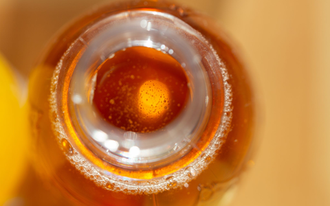 Ärzte und Verbraucherschützer halten eine Steuer auf zuckerhaltige Getränke für sinnvoll. (Symbolbild) - Foto: Fernando Gutierrez-Juarez/dpa