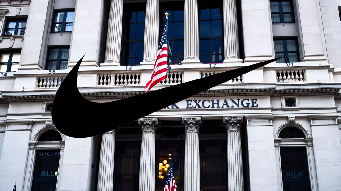 Nike: La salida de una veterana y el lastre de China agravan la crisis del gigante deportivo Illustration mit AI erstellt übermittelt durch boerse-global.de