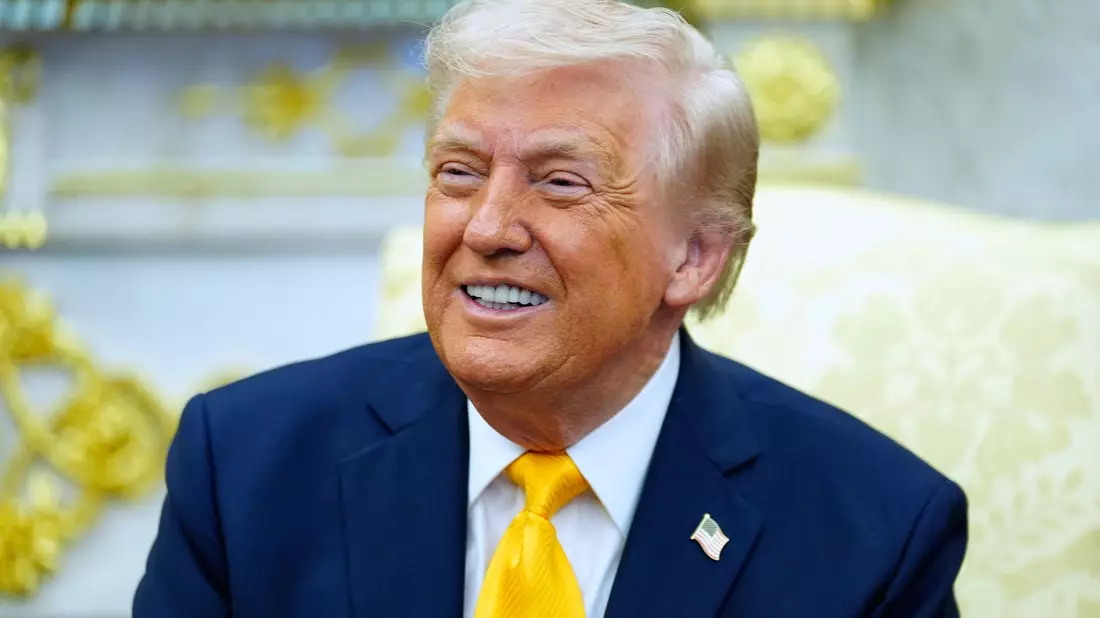 US-Präsident Trump ist laut Medien mit dem neuen iranischen Vorschlag nicht zufrieden. (Archivbild)   - Bild: Alex Brandon/AP/dpa