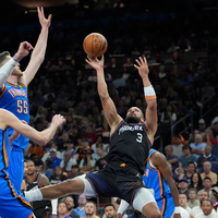 Der Meister ist eine Runde weiter: Die Oklahoma City Thunder gewannen alle vier Spiele gegen Phoenix. - Foto: Ross D. Franklin/AP/dpa