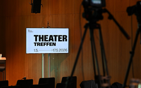 Das Theatertreffen beginnt am Freitag. (Archivbild)  - Foto: Jens Kalaene/dpa