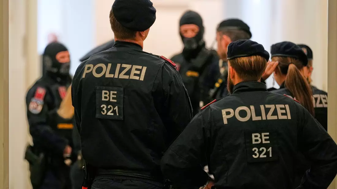 Der Prozess findet unter strengen Sicherheitsvorkehrungen statt. - Bild: Matthias Schrader/AP/dpa