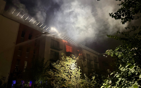 FW-E: Feuer in leerstehendem Altenheim - vier Zimmer ausgebrannt - Foto: presseportal.de