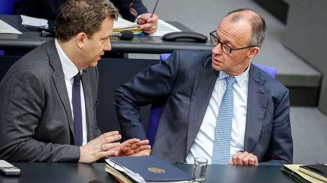 Der Haushalt soll am Mittwoch vom Kabinett auf den Weg gebracht werden. (Archivbild)  - Bild: Kay Nietfeld/dpa