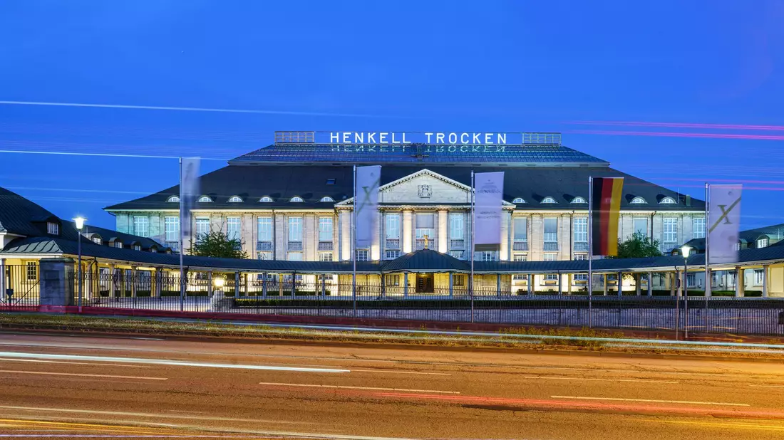 Henkell Freixenet in Wiesbaden blickt auf eine lange Tradition zurück. (Archivbild) - Bild: Andreas Arnold/dpa