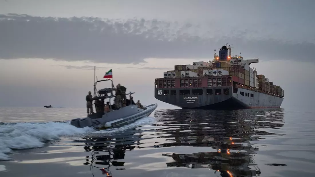 Iran blockiert die Straße von Hormus für den internationalen Schiffsverkehr. - Bild: Meysam Mirzadeh/Tasnim News Agency/AP/dpa