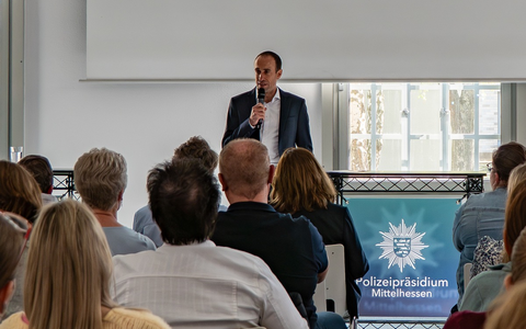 Mittelhessen: Polizei Mittelhessen fördert Zusammenarbeit im Umgang mit Menschen mit Hinlauftendenz - Foto: presseportal.de