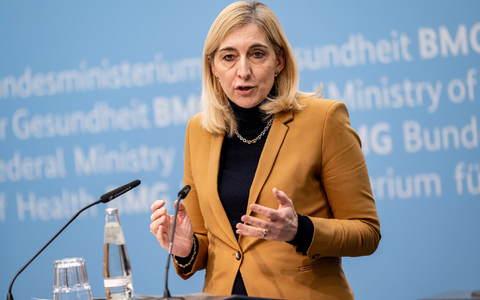 Am Sparpaket von Ministerin Warken soll es noch mehrere Änderungen geben. (Archivbild)  - Foto: Fabian Sommer/dpa