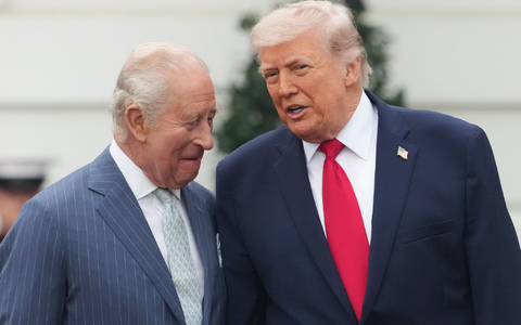 Zu Gast bei Freunden: König Charles III. (l.) wird von Trump empfangen.  - Foto: Alex Brandon/AP photo/dpa